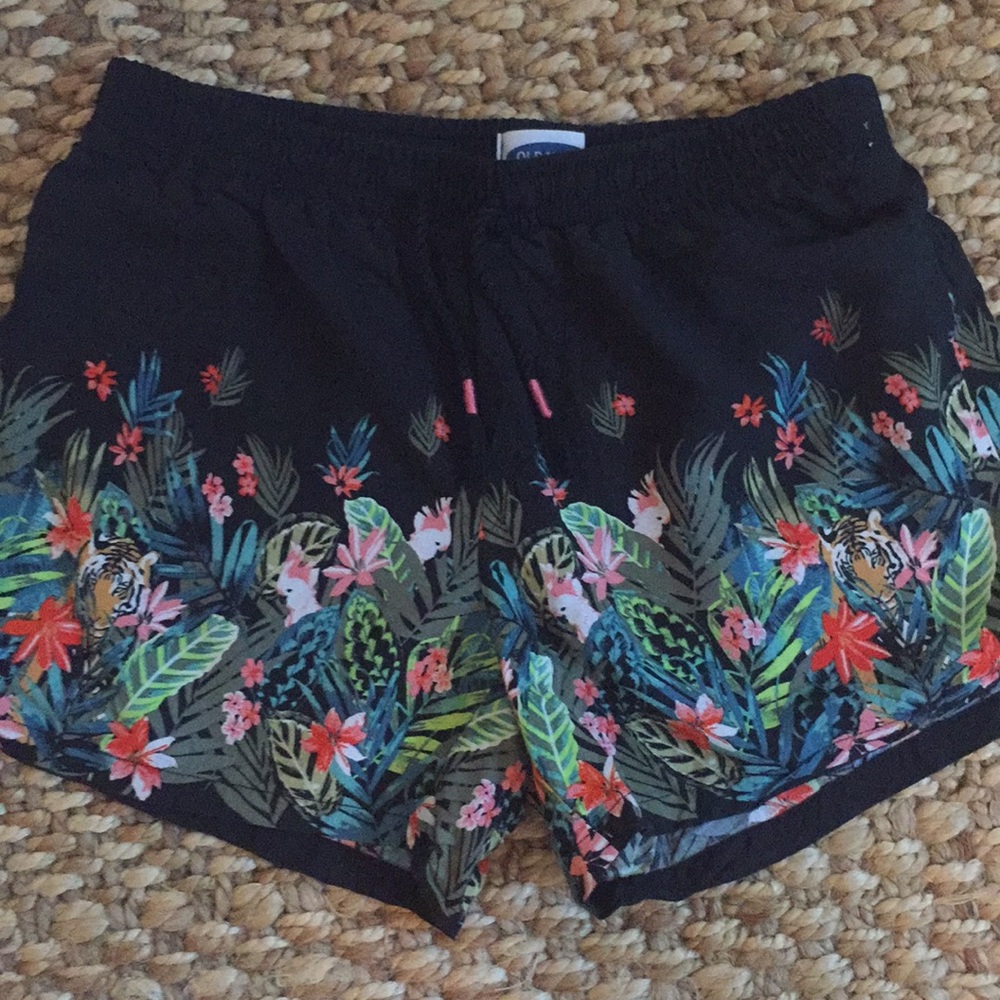 Old navy drawstring shorts